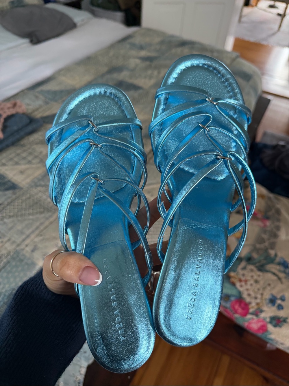 Freda Salvador Blue Strappy Slide Sandals size 9.